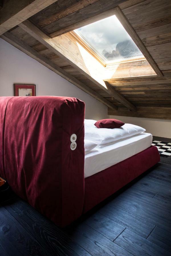 Romantik Hotel Turm Fiè Esterno foto